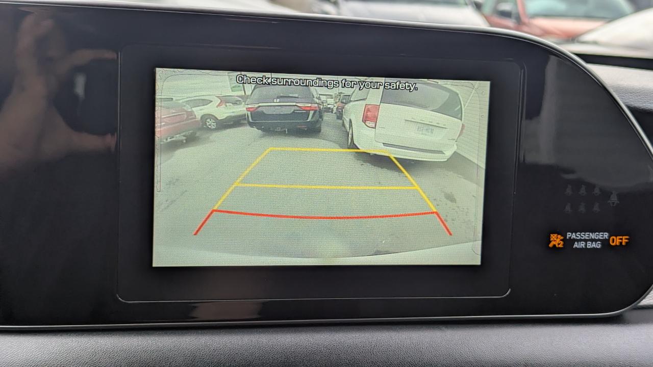 2020 Hyundai PALISADE Essential 8-Passenger FWD - Photo #17
