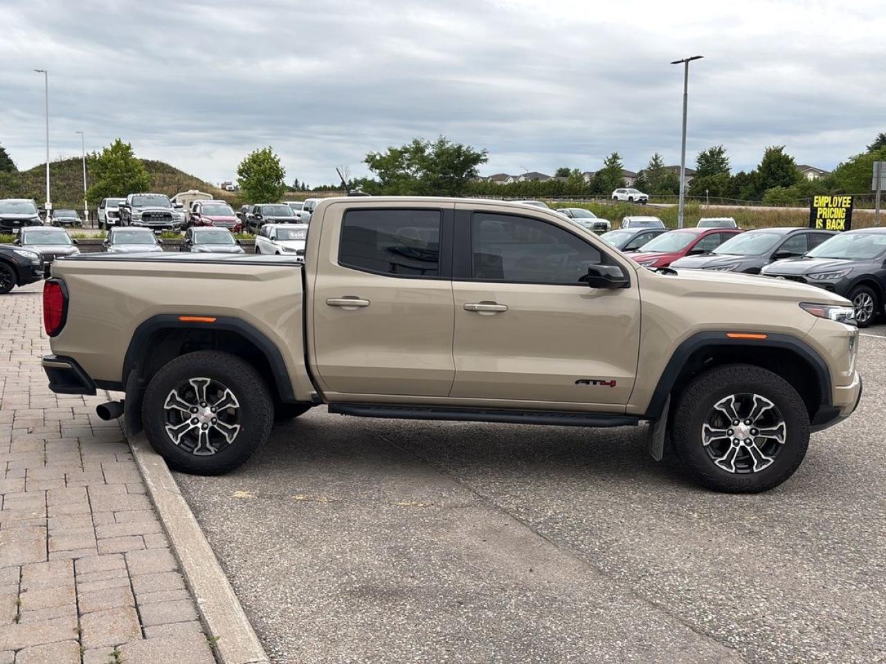 2023 GMC Canyon AT4 Photo