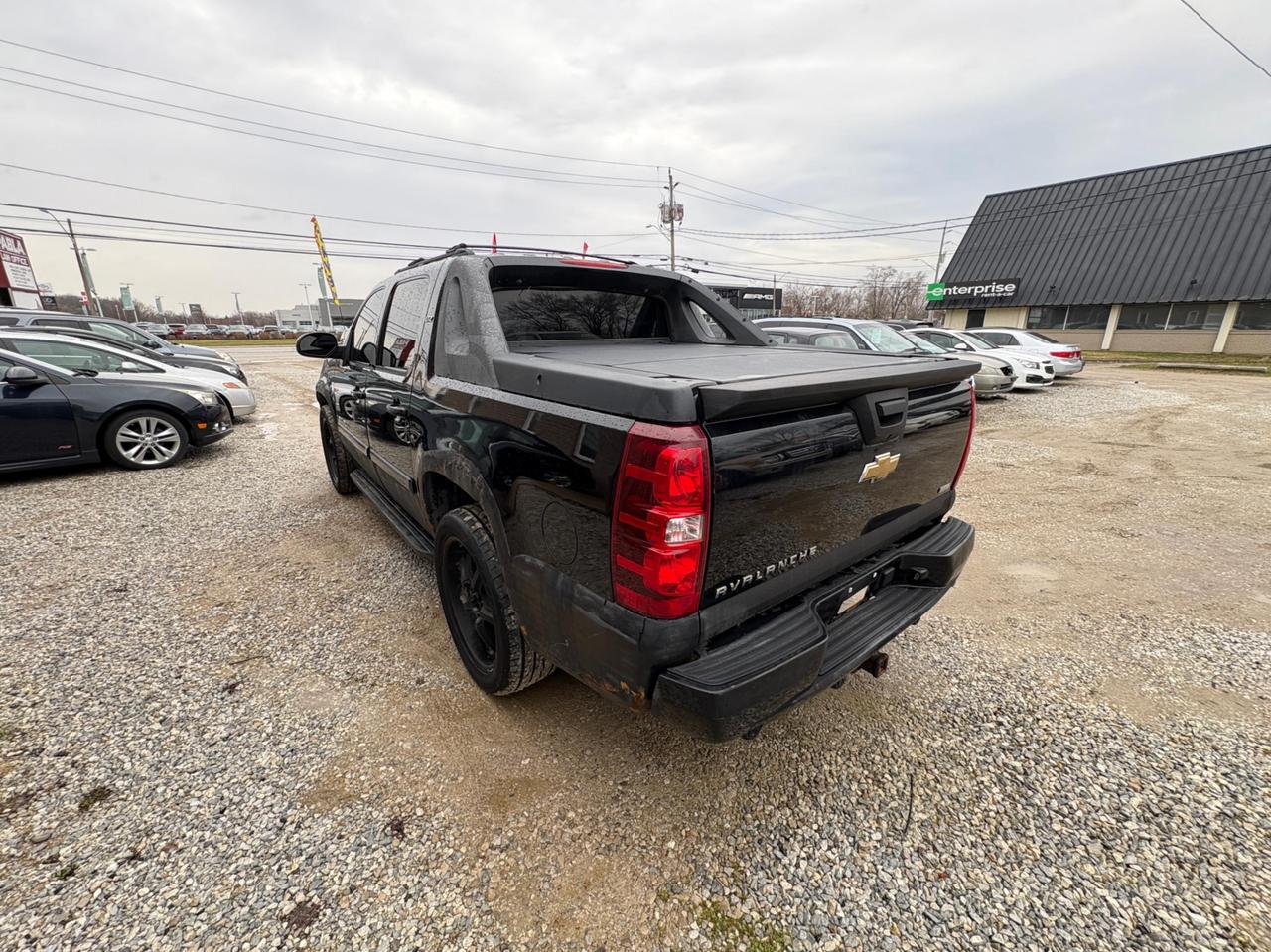 2007 Chevrolet Avalanche 4WD Crew Cab LS ~ As Is Photo