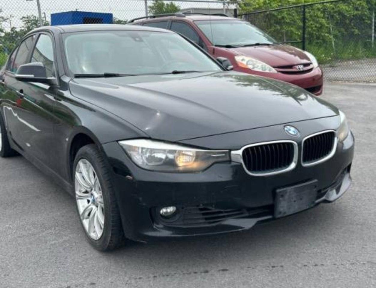 2013 BMW 3 Series 328i xDrive Photo2