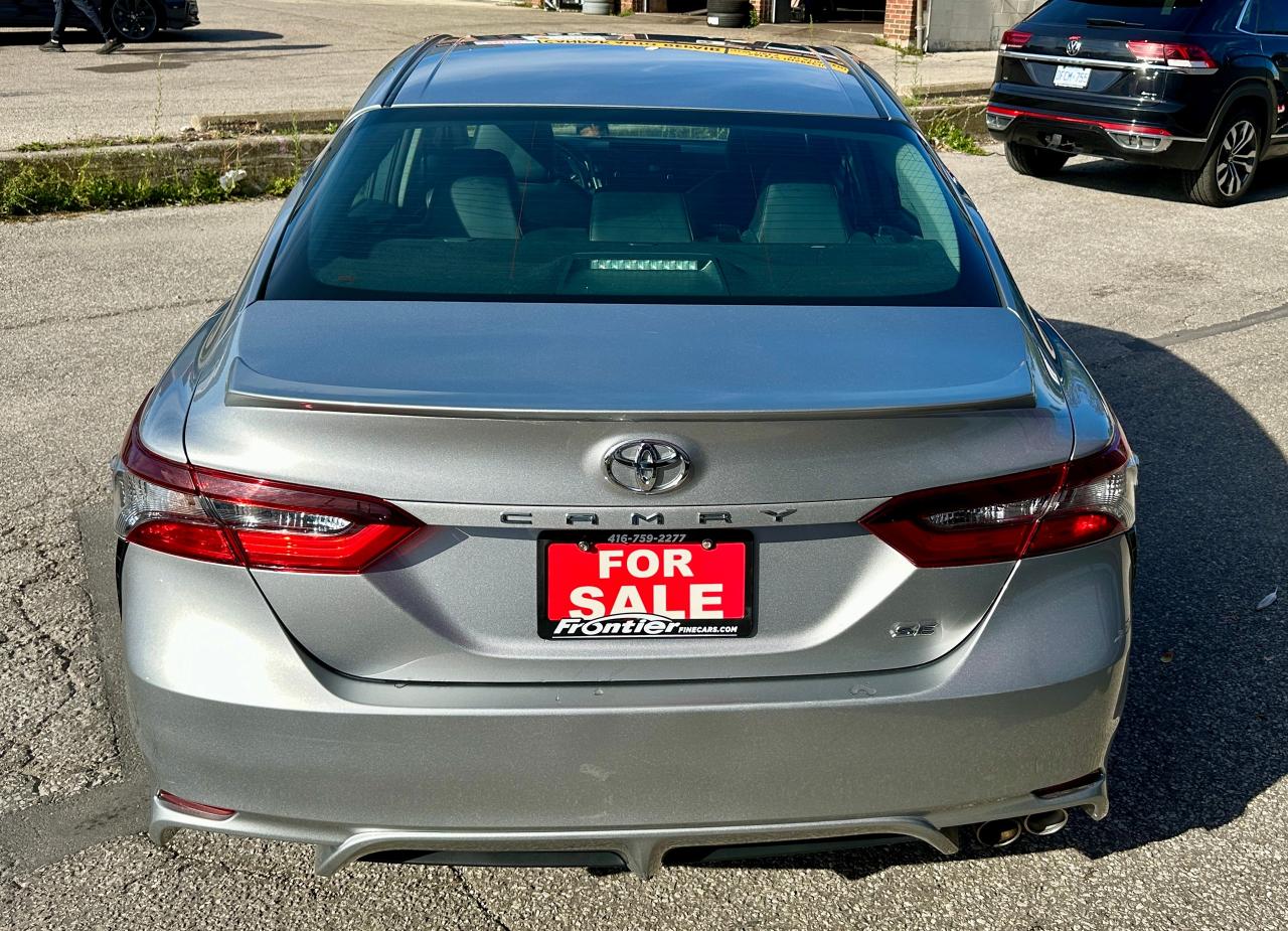 2021 Toyota Camry SE | NO ACCIDENTS | ALLOYS Photo4