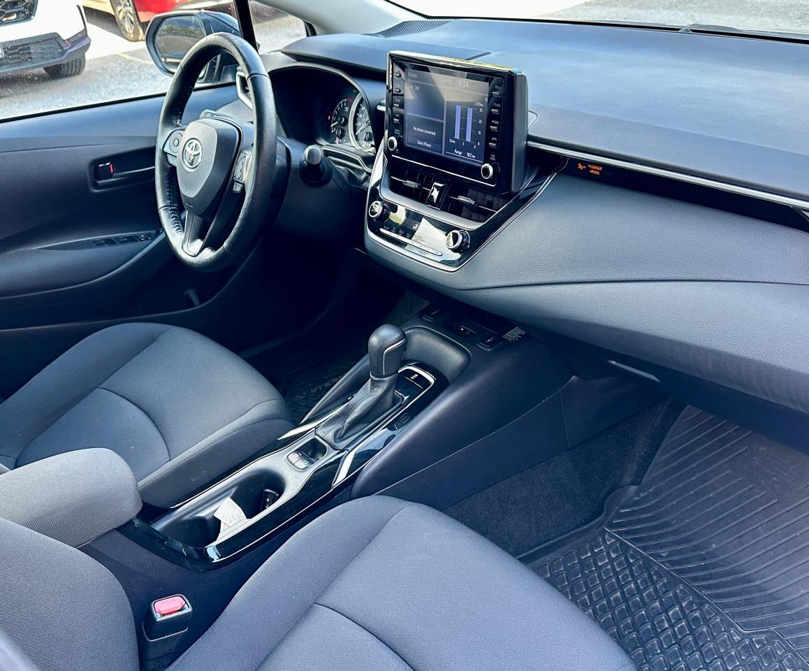 2022 Toyota Corolla LE UPGRADE | SUNROOF | ALLOYS | BACK UP CAMERA Photo