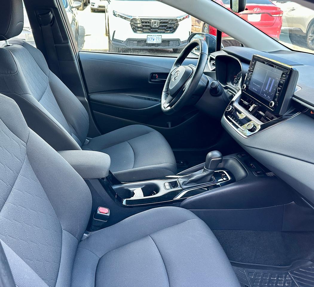 2022 Toyota Corolla LE UPGRADE | SUNROOF | ALLOYS | BACK UP CAMERA Photo