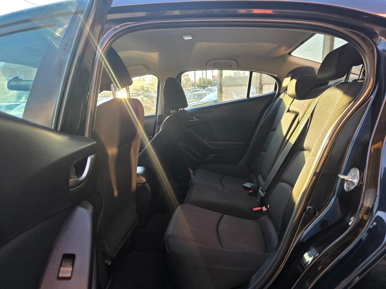 2015 Mazda MAZDA3 GS Backup Camera | Bluetooth | Cruise Control Photo