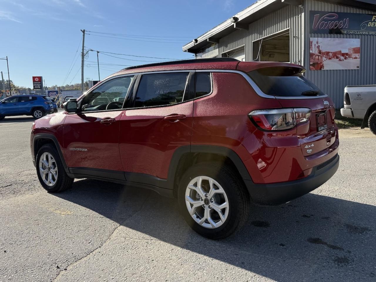 2026 Jeep Compass NORTH 4X4 Photo4