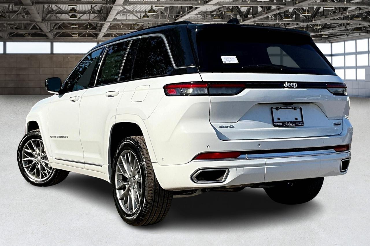 2025 Jeep Grand Cherokee SUMMIT | Lux Tech 5 | Adv Pro Tech 4 | Black Int Photo2