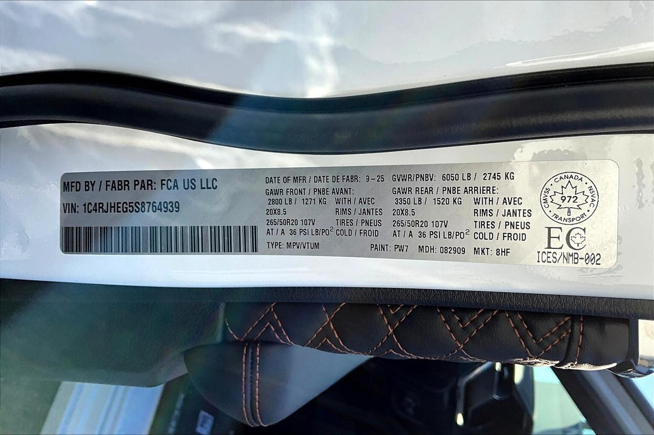 2025 Jeep Grand Cherokee SUMMIT | THIS PRICE & 0% FOR 72 MONTHS!!!!!!!! Photo