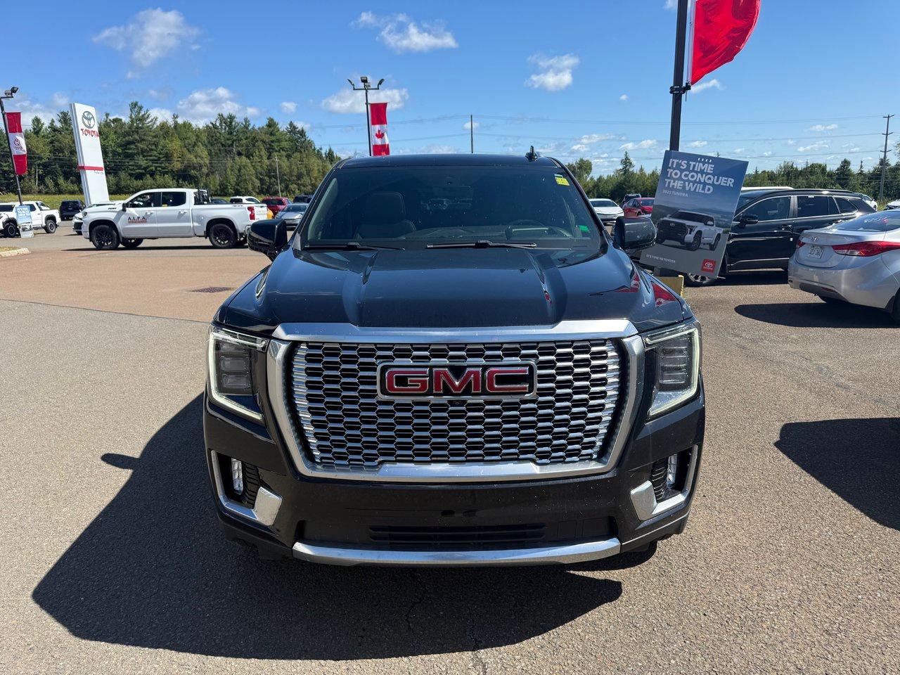 2022 GMC Yukon XL Denali Photo1