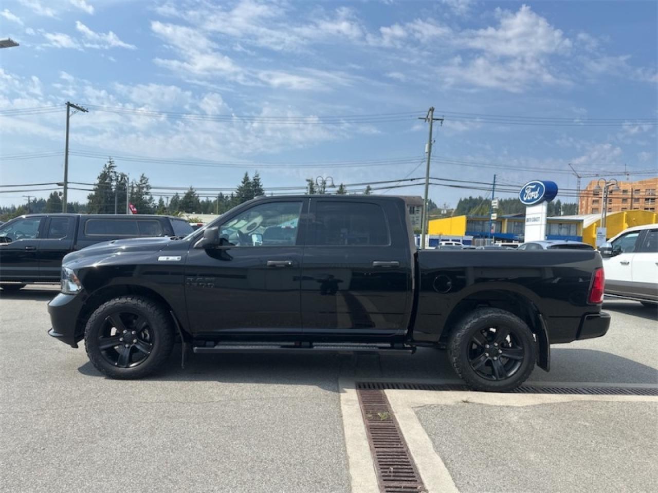 2022 RAM 1500 Classic Express  - Night Edition Photo