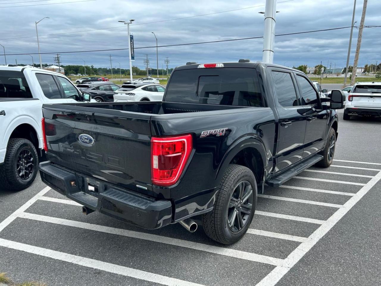 2022 Ford F-150 XLT Photo4