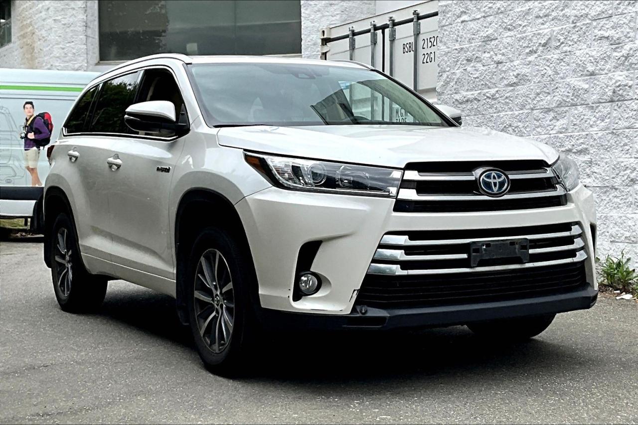Used 2017 Toyota Highlander HYBRID XLE CVT for sale in Abbotsford, BC