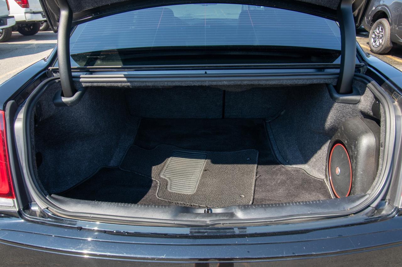 2015 Chrysler 300 300S Photo5