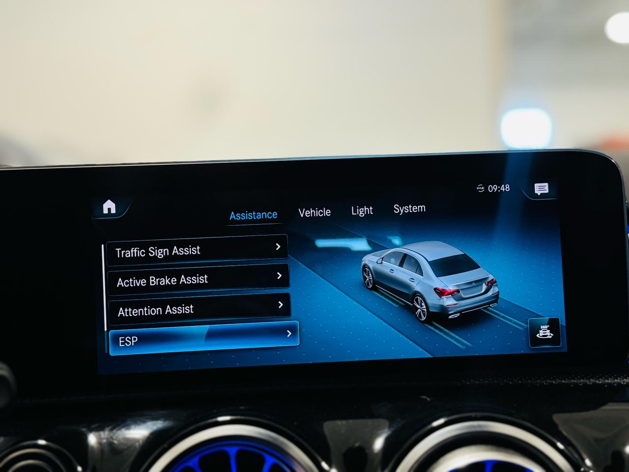 2019 Mercedes-Benz A220 A 220 4MATIC Sedan - Photo #18