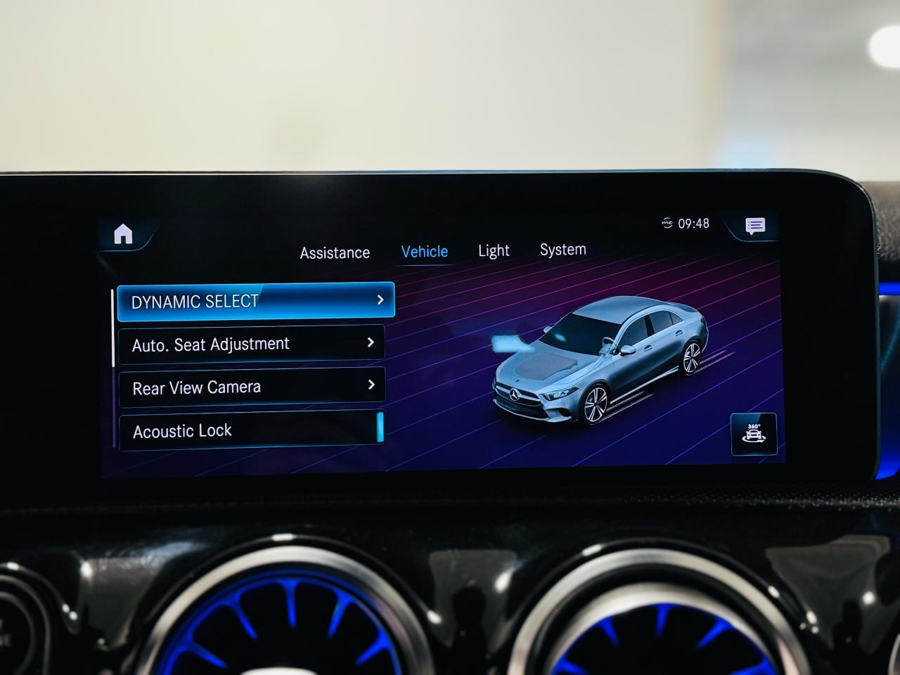 2019 Mercedes-Benz A220 A 220 4MATIC Sedan - Photo #19