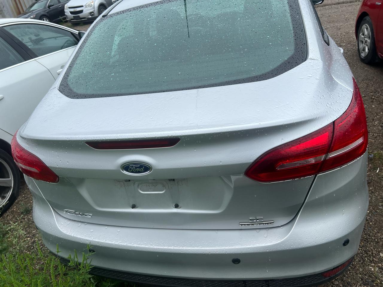 2016 Ford Focus 4DR SDN SE - Photo #5