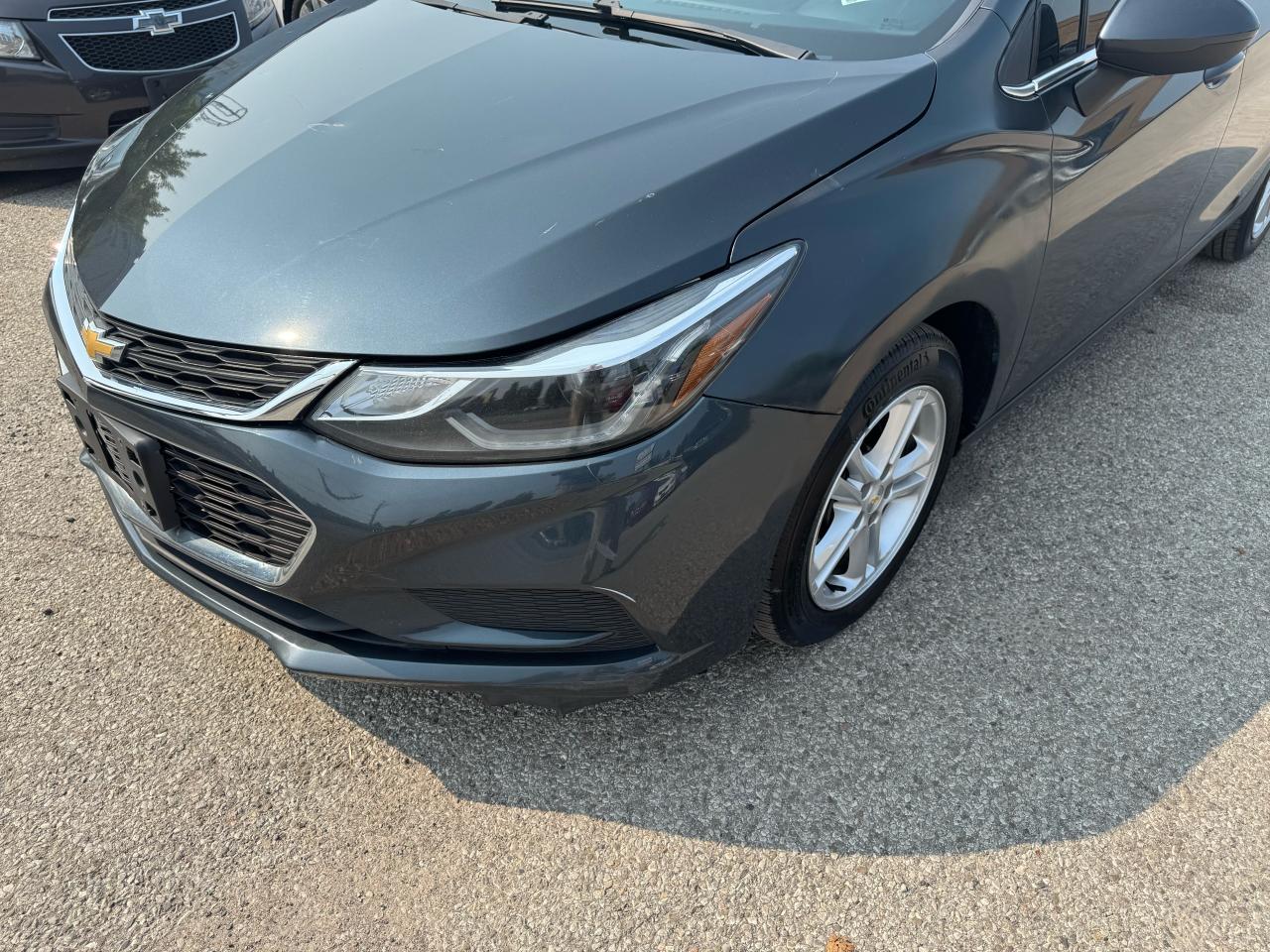 2017 Chevrolet Cruze 4dr Sdn 1.4L LT w/1SD - Photo #12