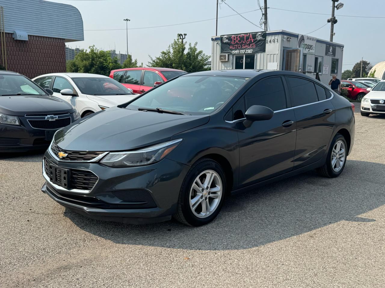 2017 Chevrolet Cruze 4dr Sdn 1.4L LT w/1SD - Photo #4