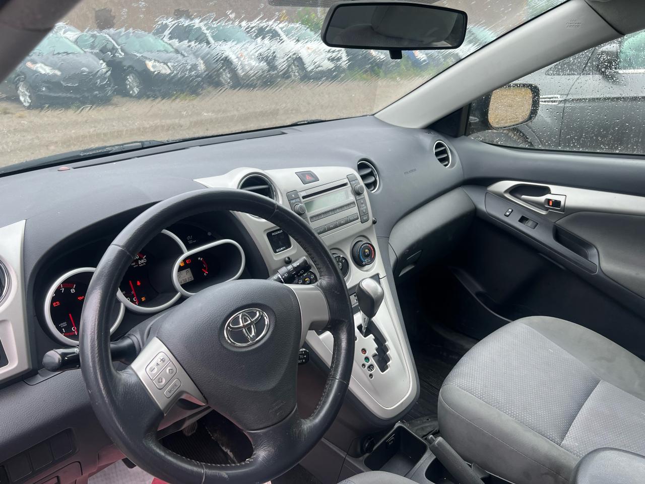 2009 Toyota Matrix XR - Photo #12