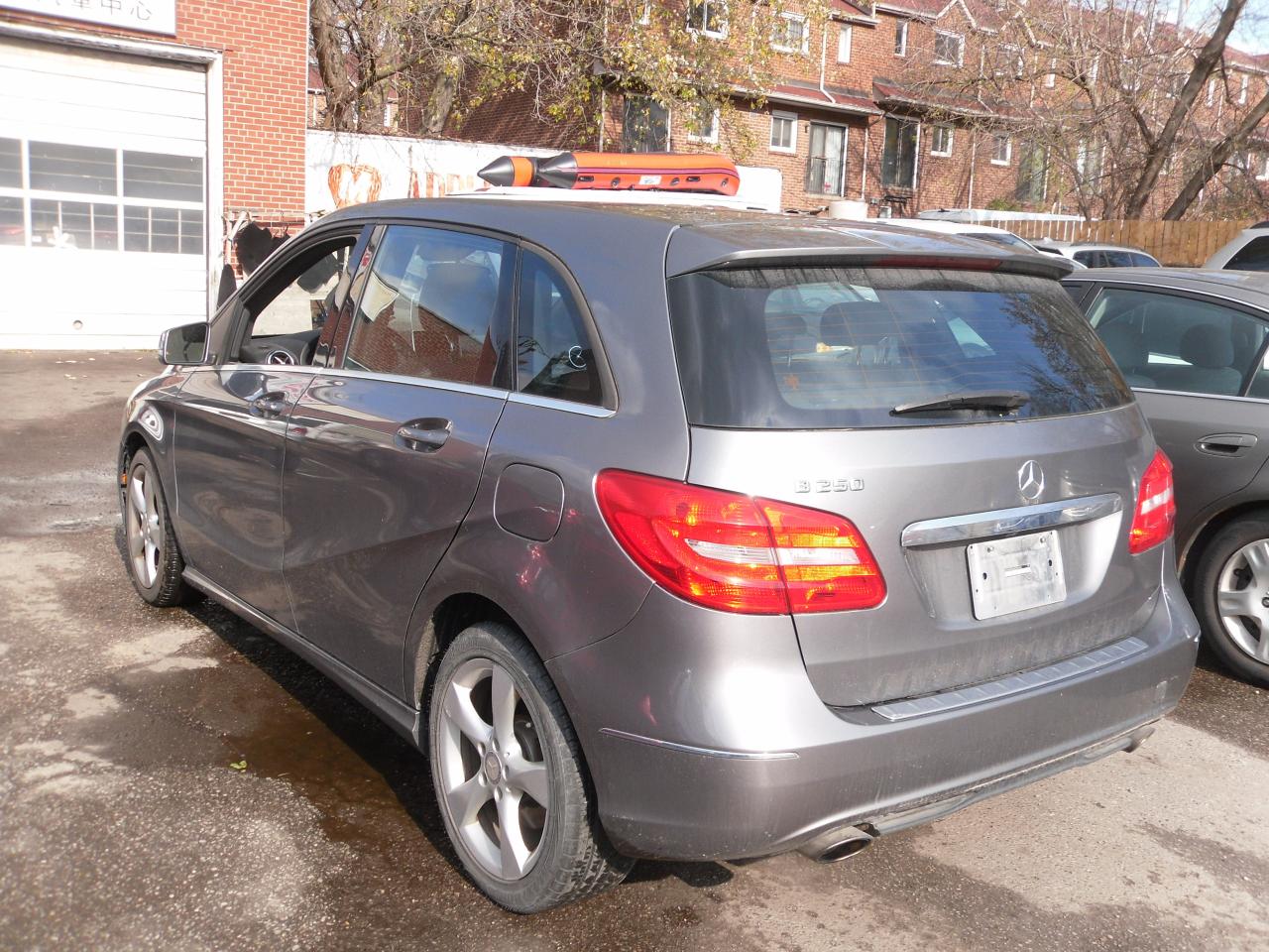 2014 Mercedes-Benz B-Class 4dr HB B 250 Sports Tourer - Photo #4