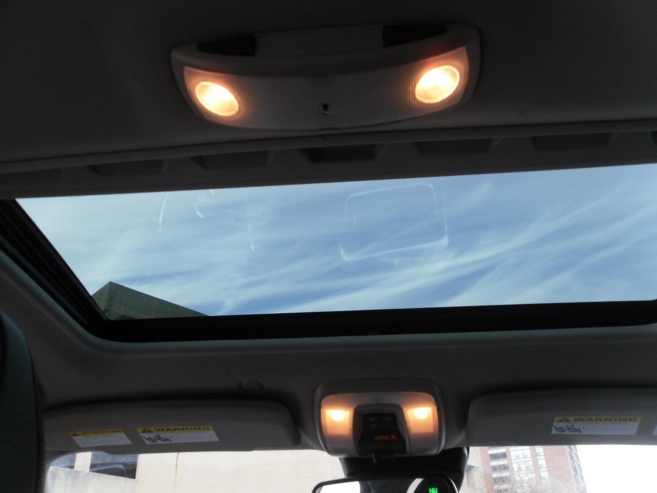 2012 Volvo S60 4dr Sdn T5 Level II - Photo #8