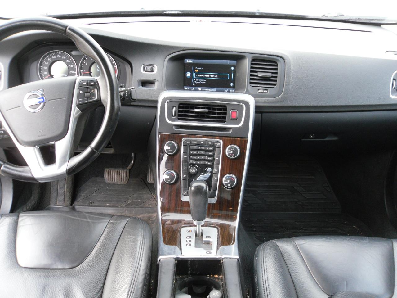 2012 Volvo S60 4dr Sdn T5 Level II - Photo #7
