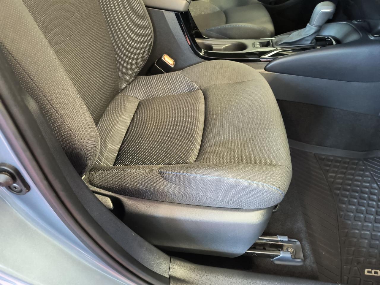 2021 Toyota Corolla SE Photo0
