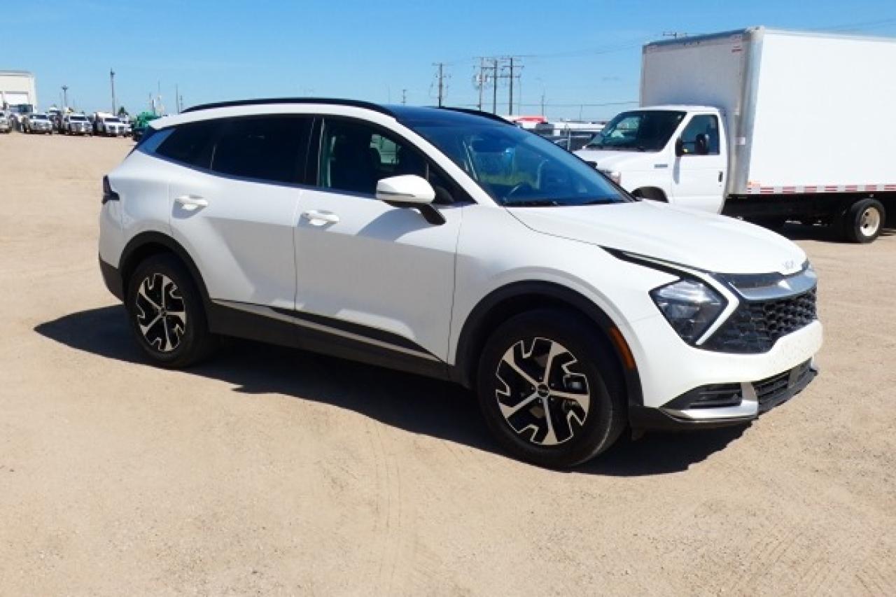 2024 Kia Sportage EX w/Htd Leather, pano S/R, NAV, BUC - Photo #4