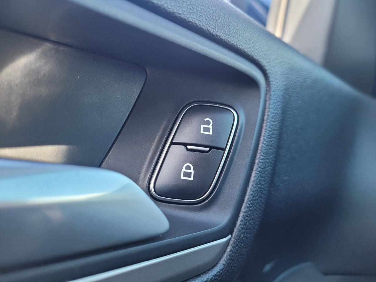2020 Ford Escape SE AWD Photo5