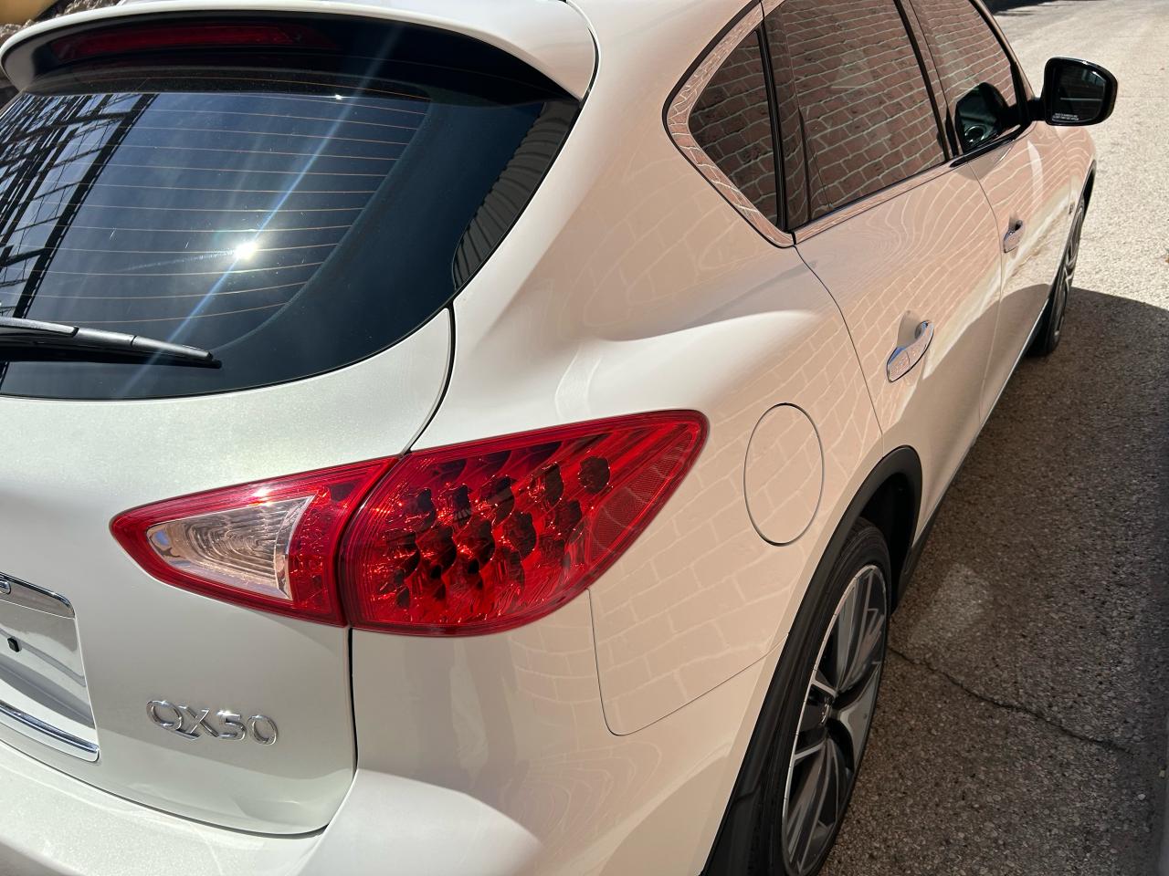2015 Infiniti QX50  - Photo #6
