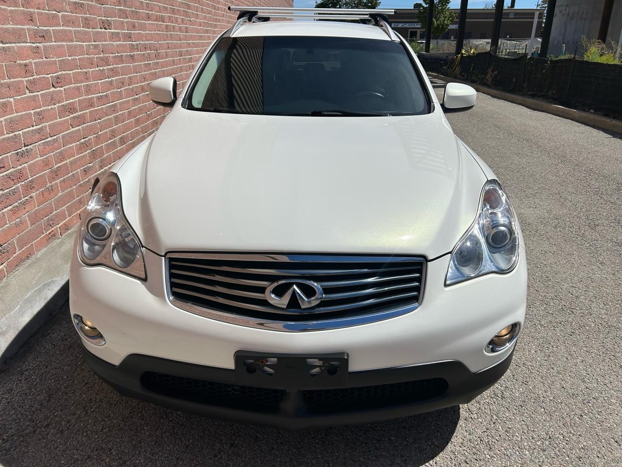 2015 Infiniti QX50  - Photo #3