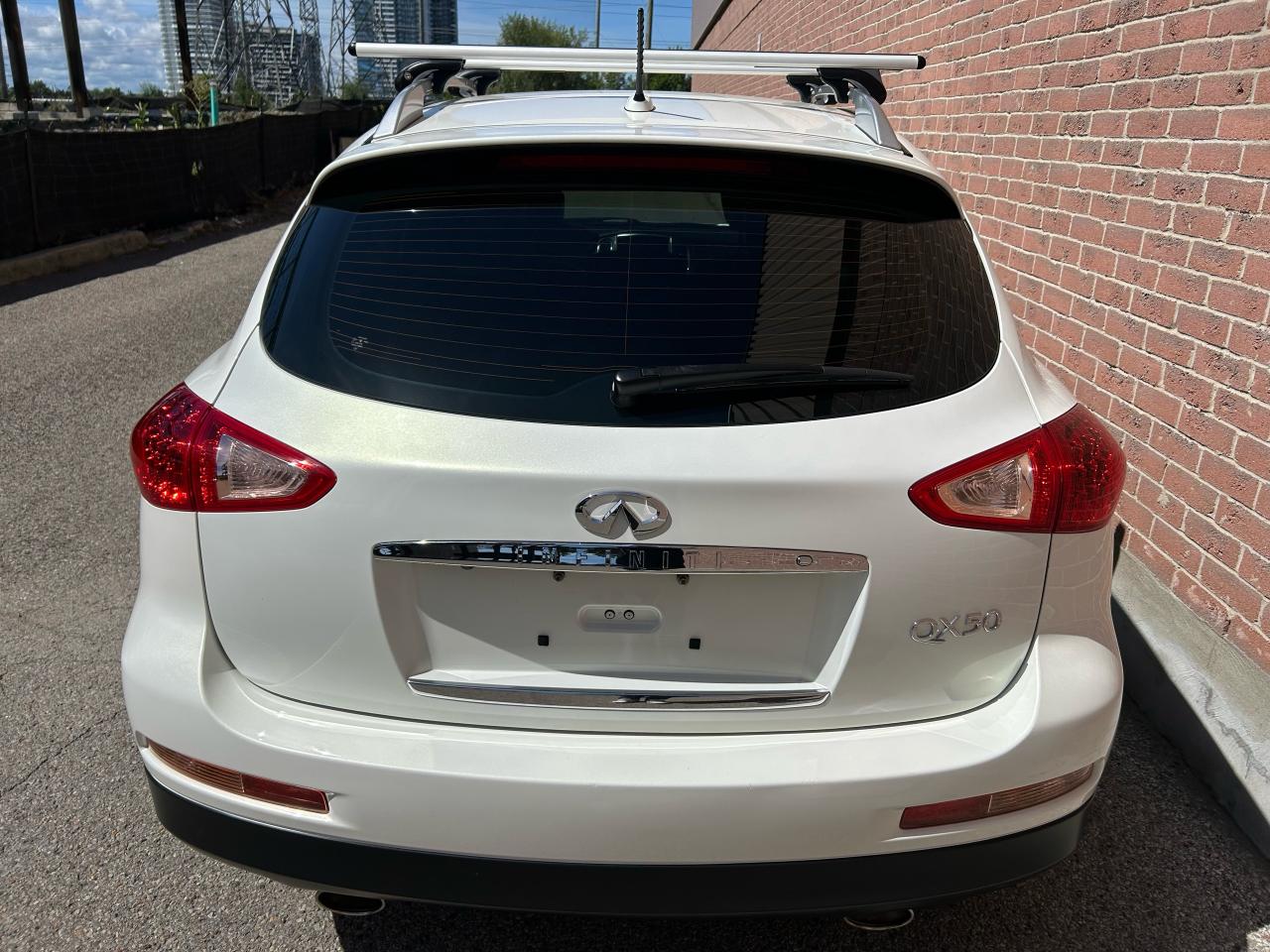 2015 Infiniti QX50  - Photo #5