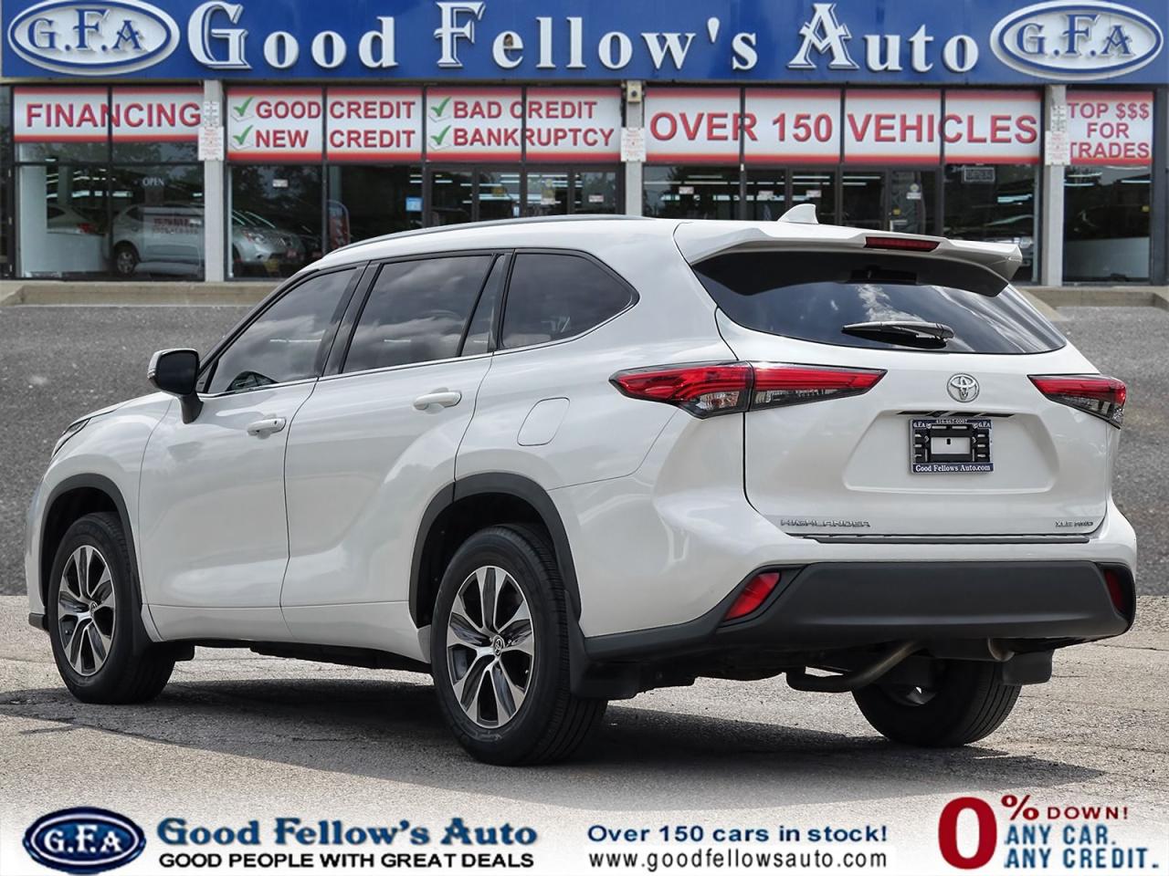 2020 Toyota Highlander XLE MODEL, AWD, 8 PASSENGER, LEATHER SEATS, SUNROO Photo