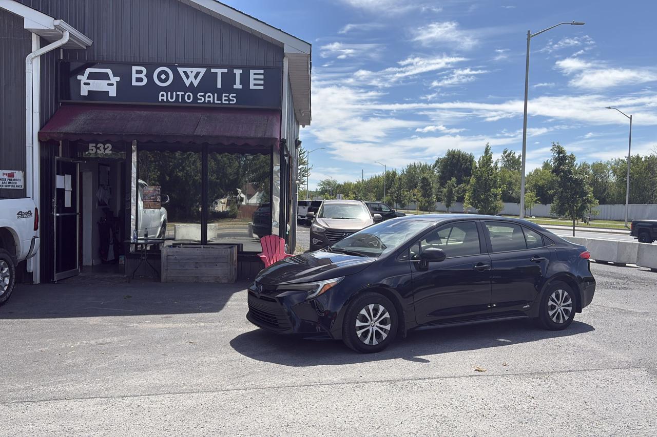 Used 2023 Toyota Corolla Hybrid LE for sale in Cornwall, ON