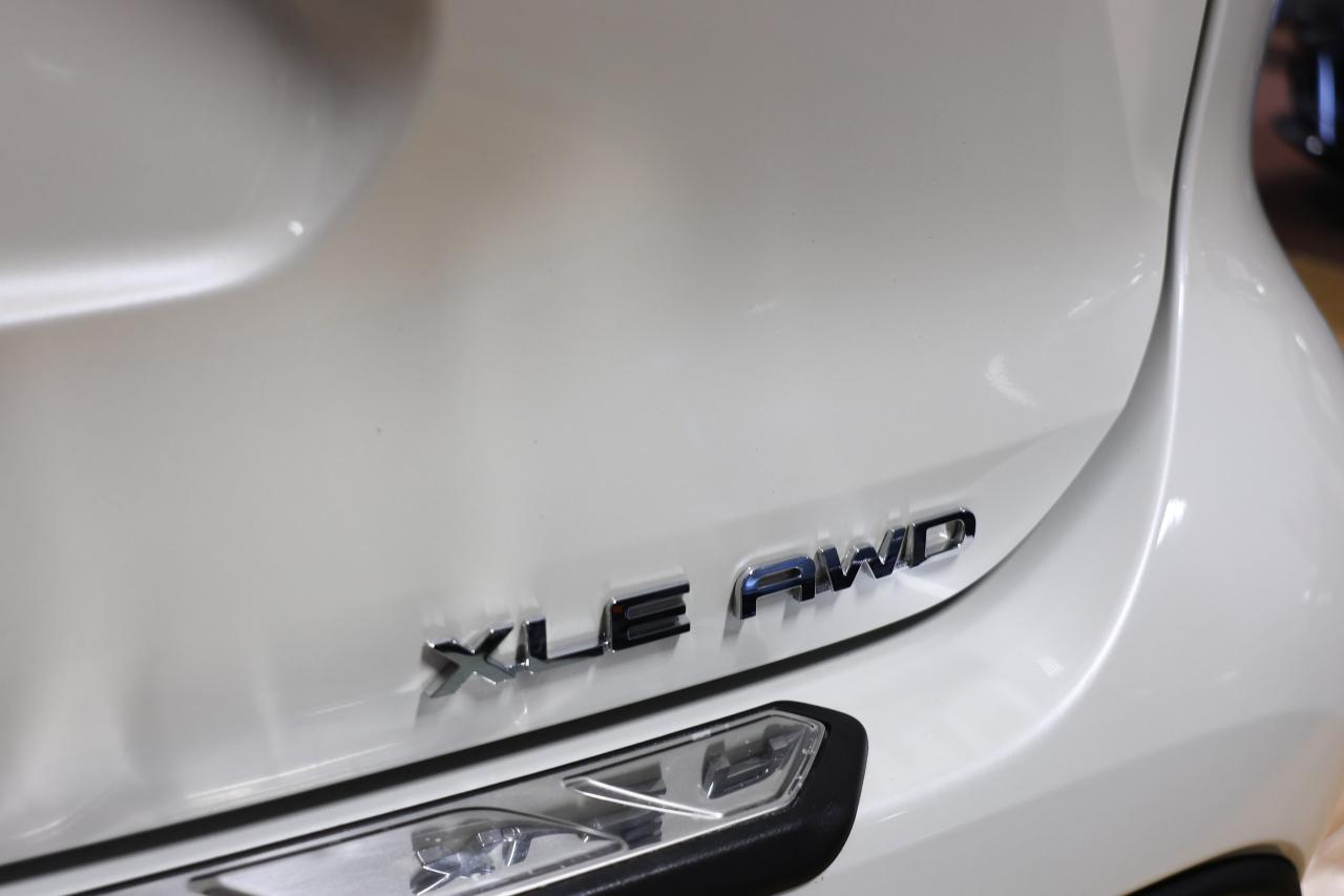 2020 Toyota Highlander XLE AWD - 8PASSENGER|SUNROOF|NAVI|CAMERA - Photo #6