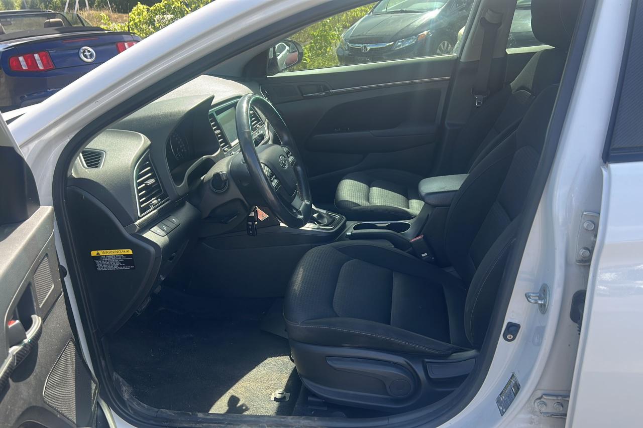 2017 Hyundai Elantra GL REBUILT TITLE - Photo #11