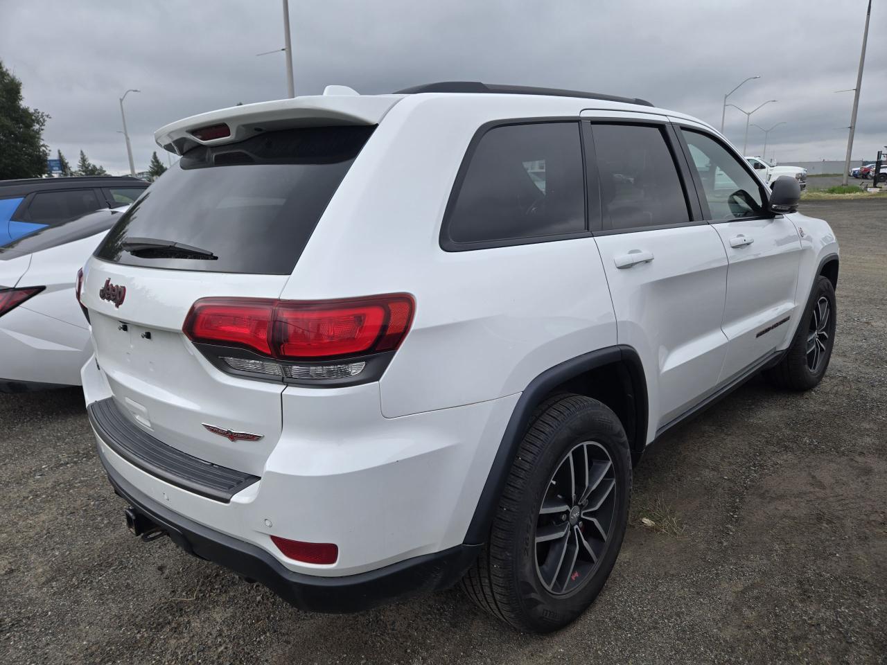 2017 Jeep Grand Cherokee Trailhawk - Photo #4