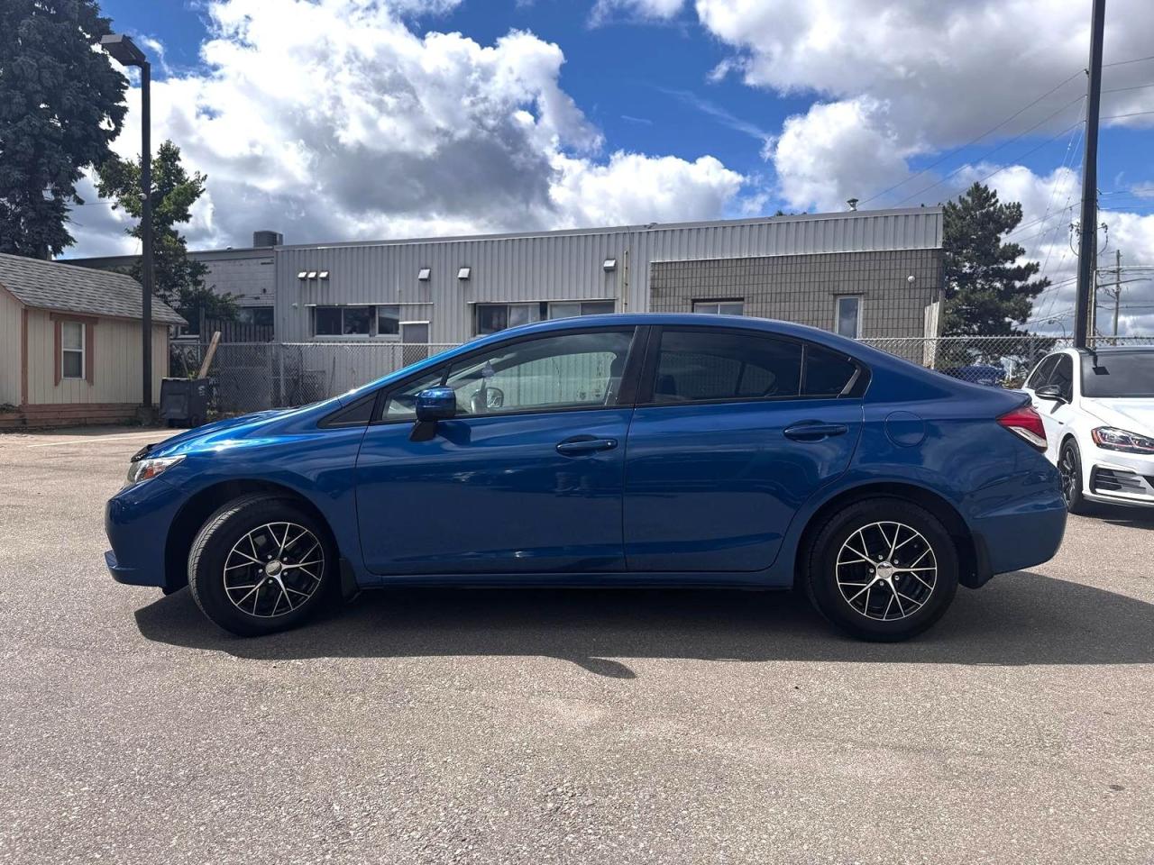 2015 Honda Civic AUTO GAS SAVER SAFETY  HEATED SEATS BACKUP CAMERA Photo3