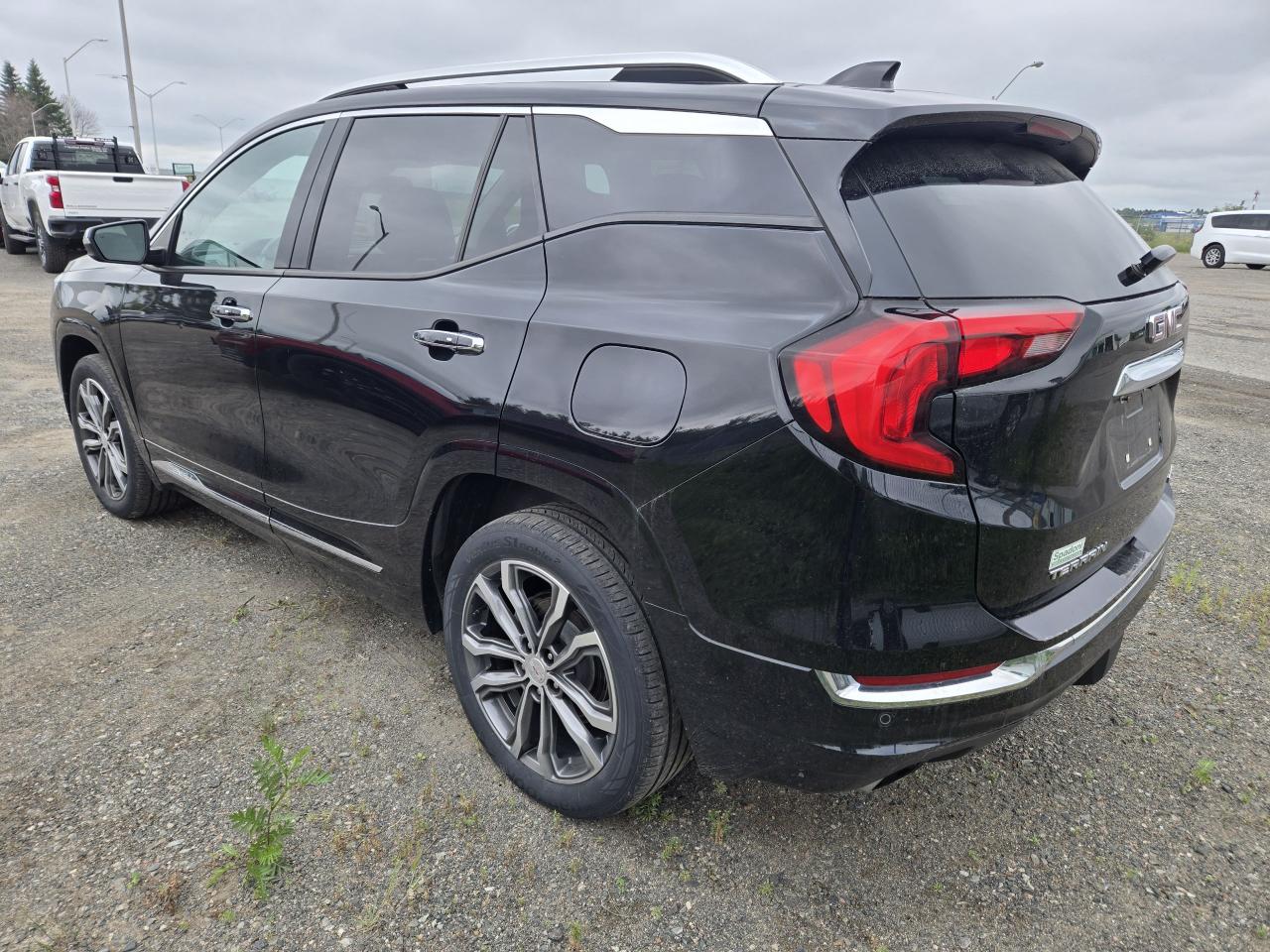 2020 GMC Terrain Denali - Photo #6