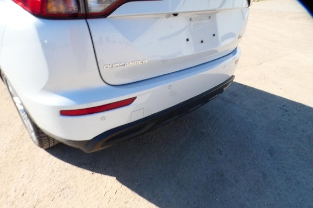 2024 Mitsubishi Outlander ES S-AWC w/Htd cloth, BUC - Photo #25
