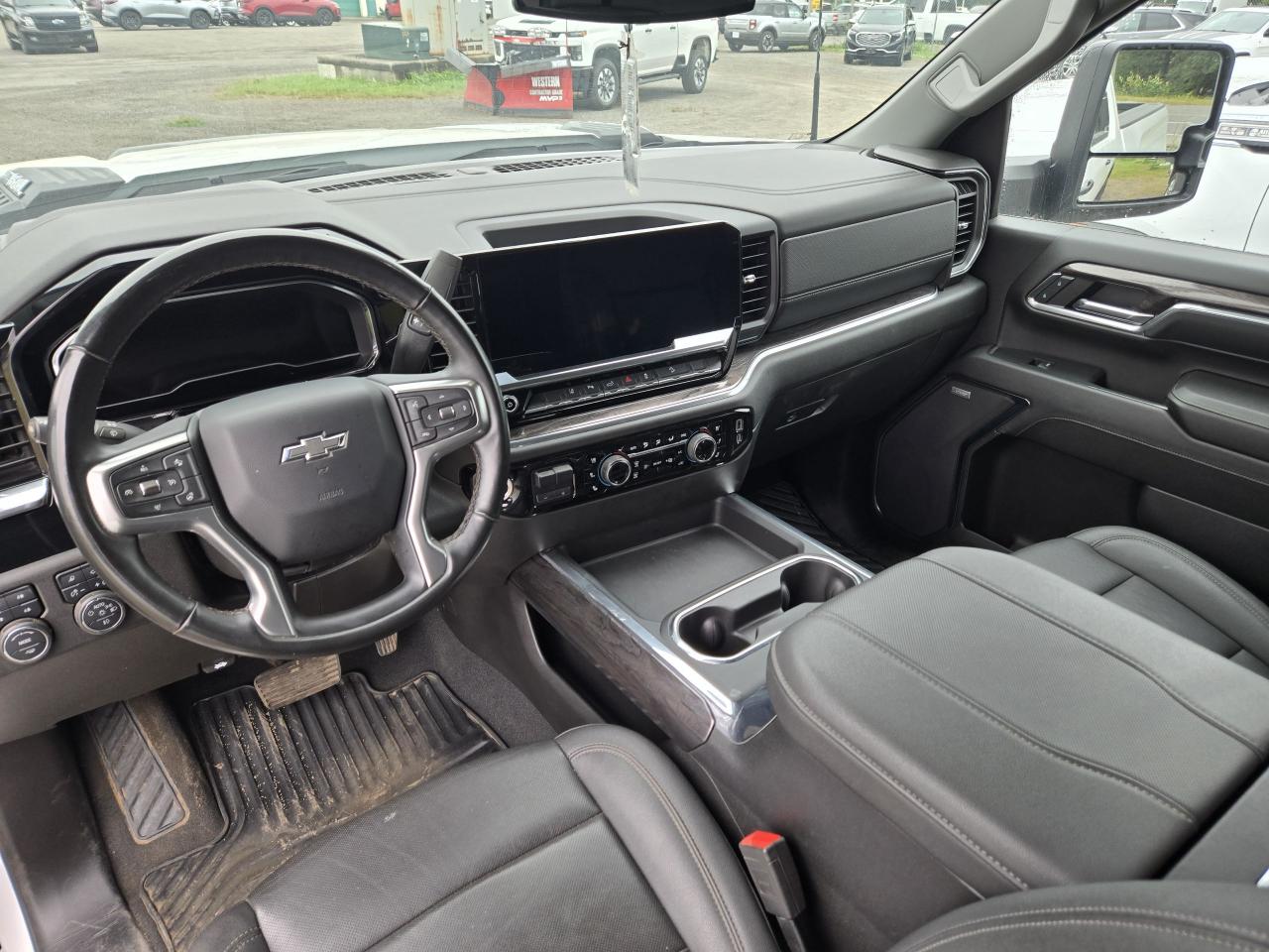 2024 Chevrolet 2500HD LTZ - Photo #10