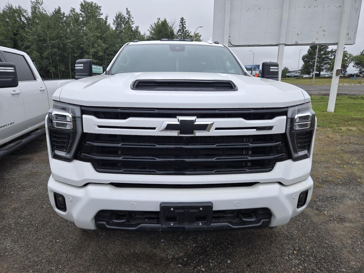 2024 Chevrolet 2500HD LTZ - Photo #2