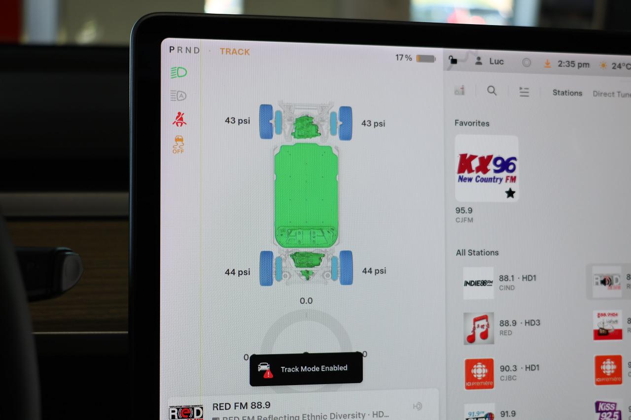 2021 Tesla Model Y Performance AWD - 360CAMERA|NAVIGATION|BLINDSPOT - Photo #15