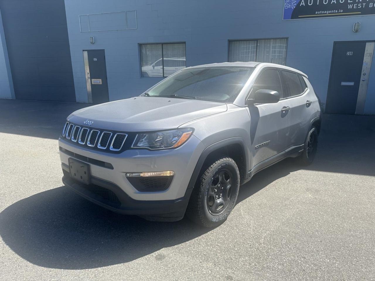 2019 Jeep Compass Sport FWD Clean Title BC Local - Photo #2
