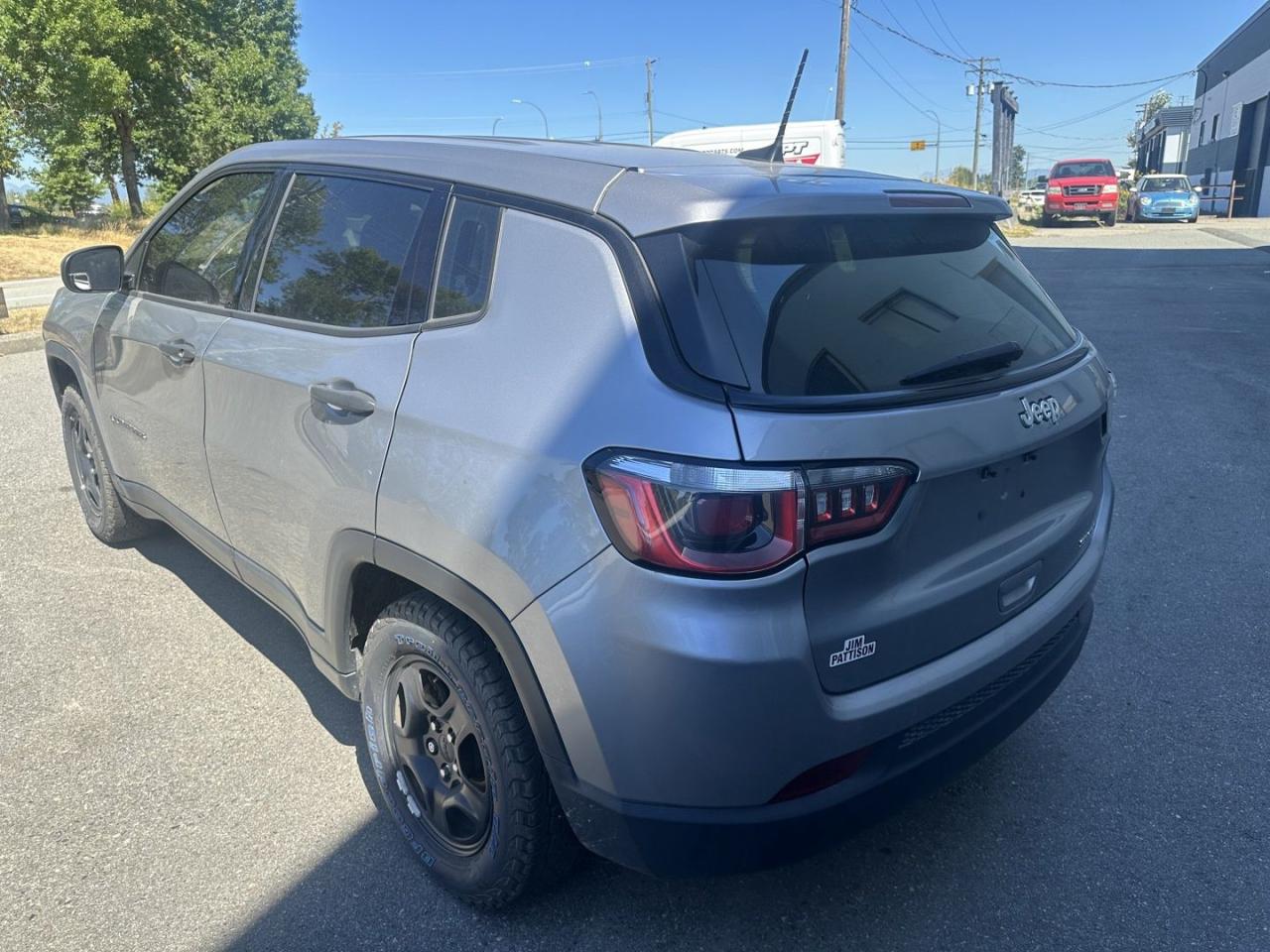 2019 Jeep Compass Sport FWD Clean Title BC Local - Photo #9