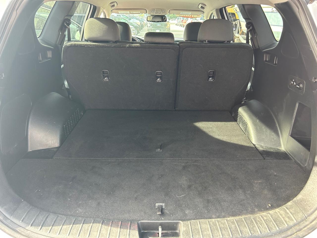 2019 Hyundai Santa Fe 2.4L Preferred AWD Photo