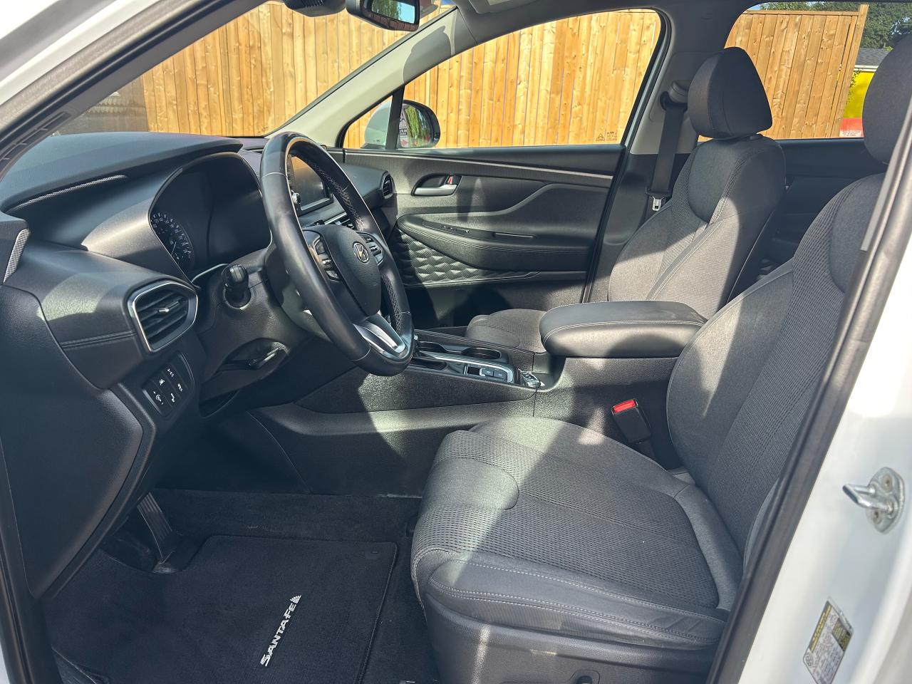 2019 Hyundai Santa Fe 2.4L Preferred AWD Photo