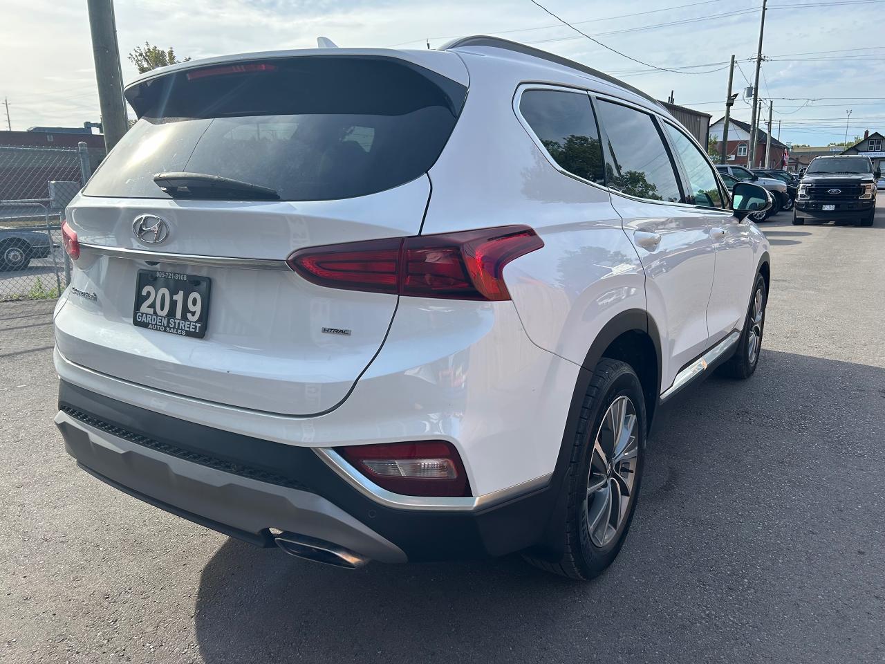 2019 Hyundai Santa Fe 2.4L Preferred AWD Photo