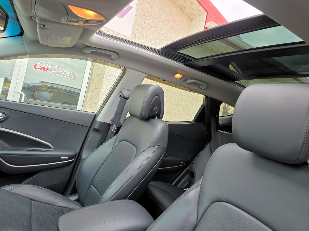 2016 Hyundai Santa Fe Sport Limited 117,342 KM, Loaded - Photo #8