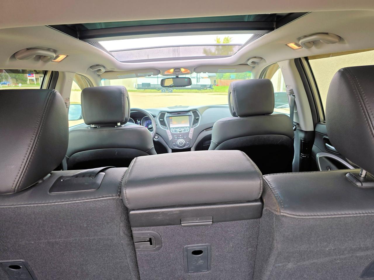 2016 Hyundai Santa Fe Sport Limited 117,342 KM, Loaded - Photo #19