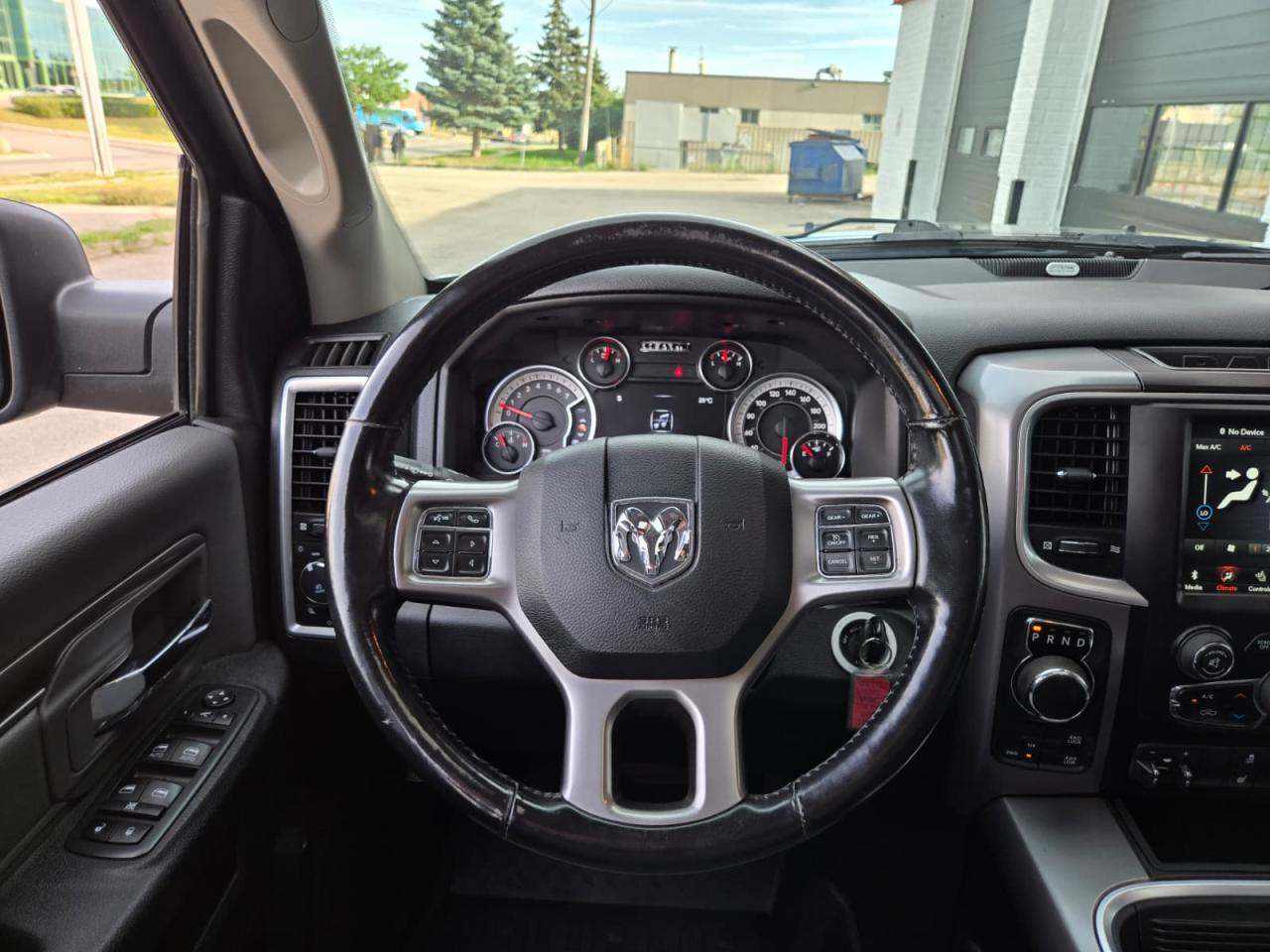 2021 RAM 1500 Classic SLT 4x4 - SUNROOF|CAMERA|ALPINE|ALLOY WHEELS - Photo #16